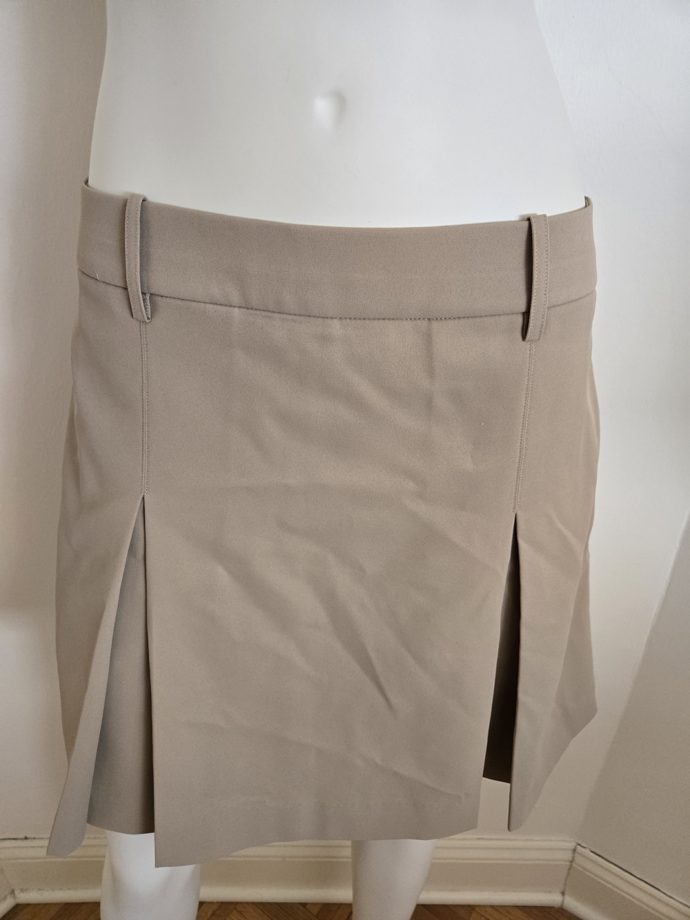 Brand New With Tags Tory Burch Khaki Pleated Front Golf Skirt